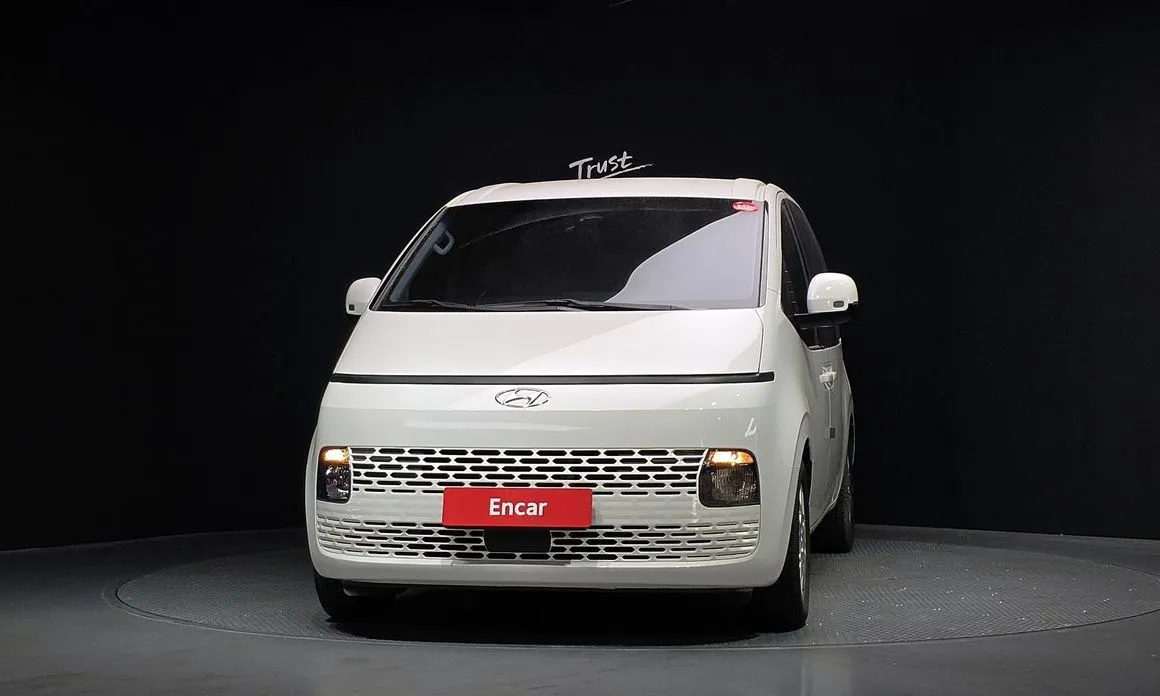 Hyundai Staria — фото 3