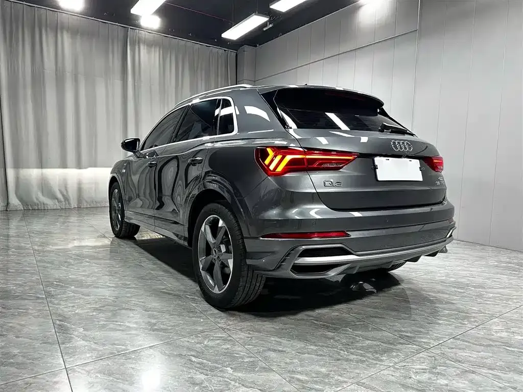 Audi Q3 — фото 3