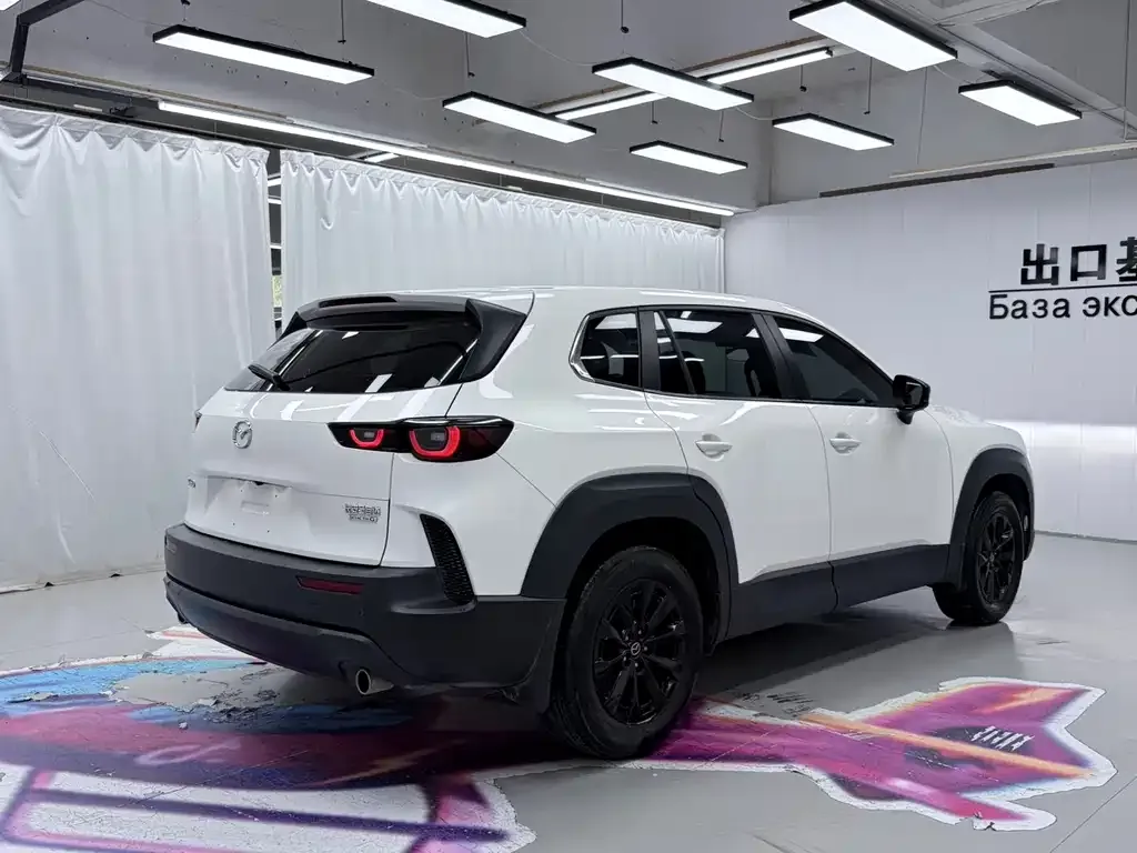 Mazda CX-50 2023 из CN, фото 10