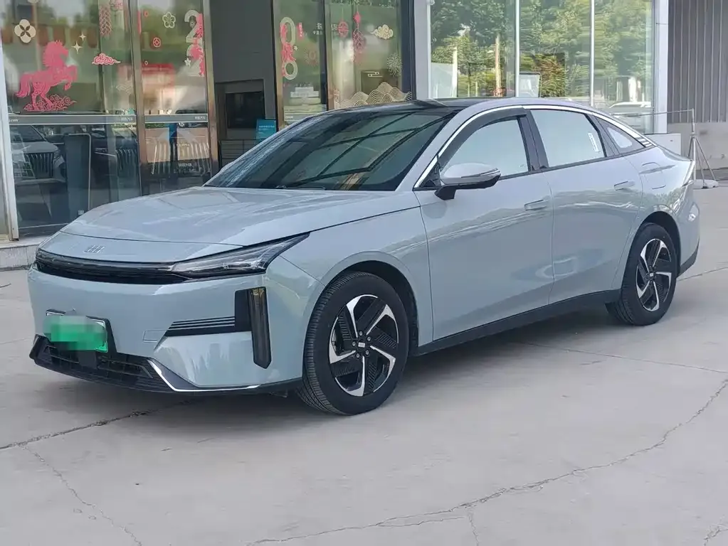 Geely Galaxy L6