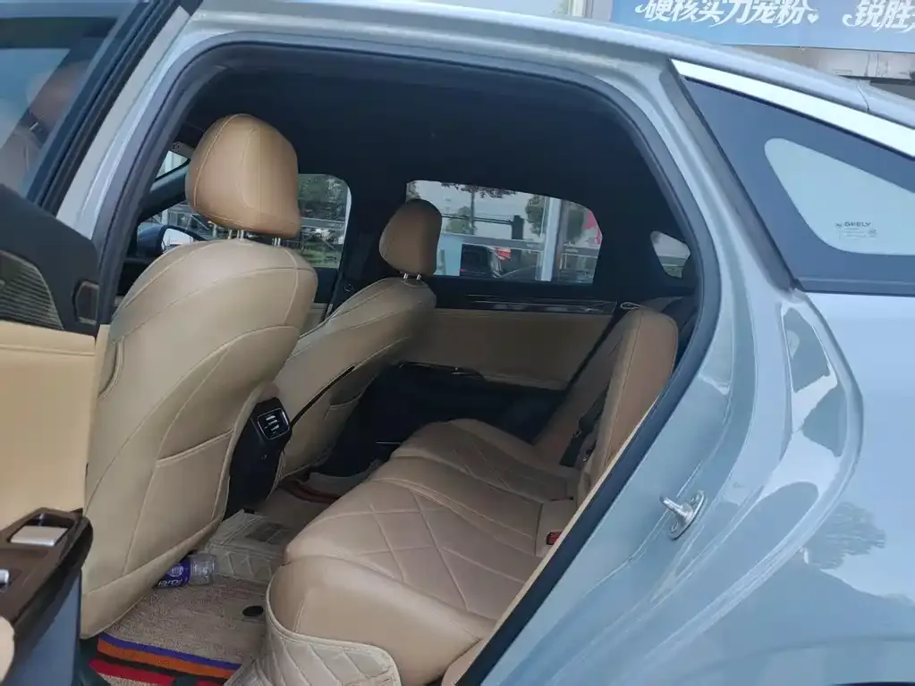 Geely Galaxy L6 2024 из CN, фото 3