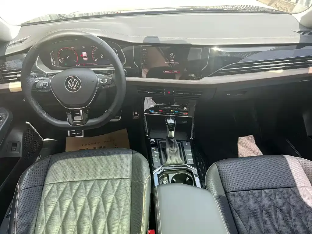 Volkswagen Passat — фото 9
