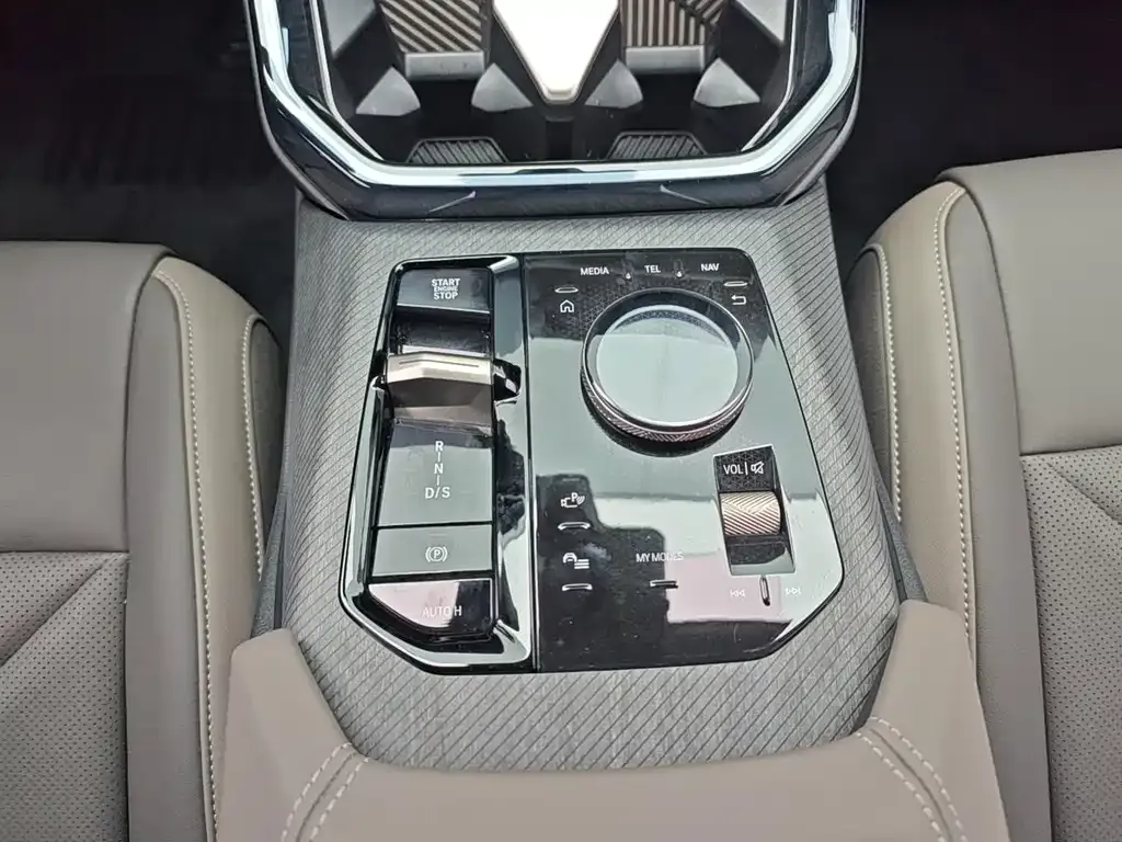 BMW X3 2025 из CN, фото 9