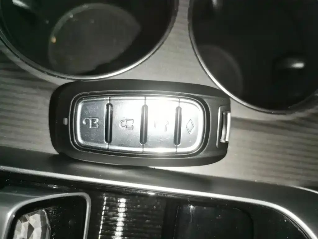 GAC Motor 传祺E8 PHEV 2024 из CN, фото 6