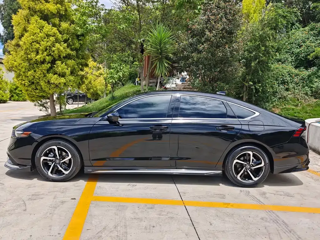 Honda Accord — фото 5