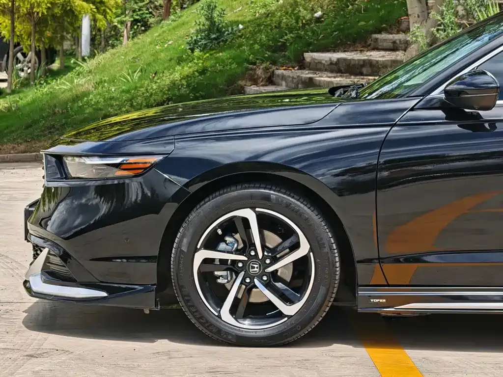 Honda Accord — фото 2