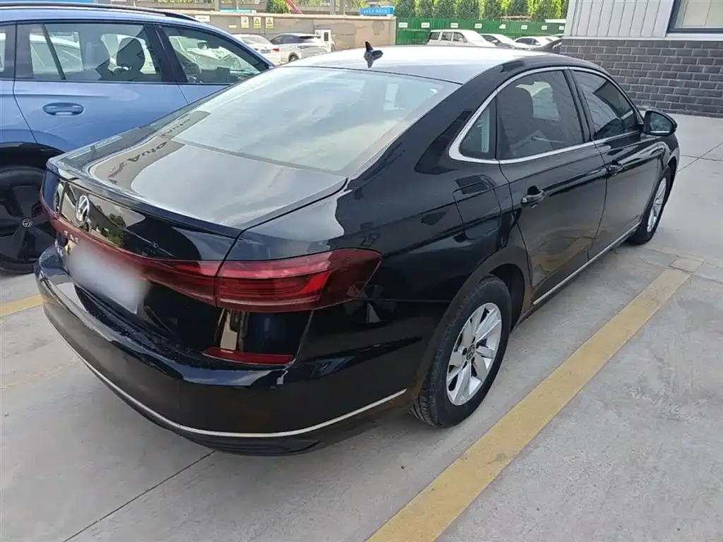 Volkswagen Passat — фото 9