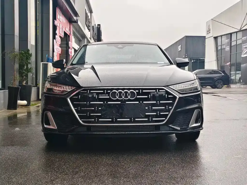 Audi A7L — фото 10