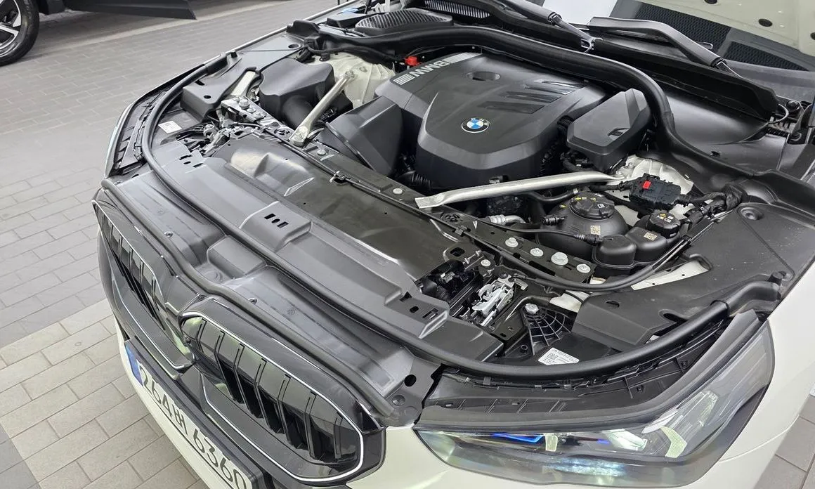 BMW 5-Series 2025 из KR, фото 6