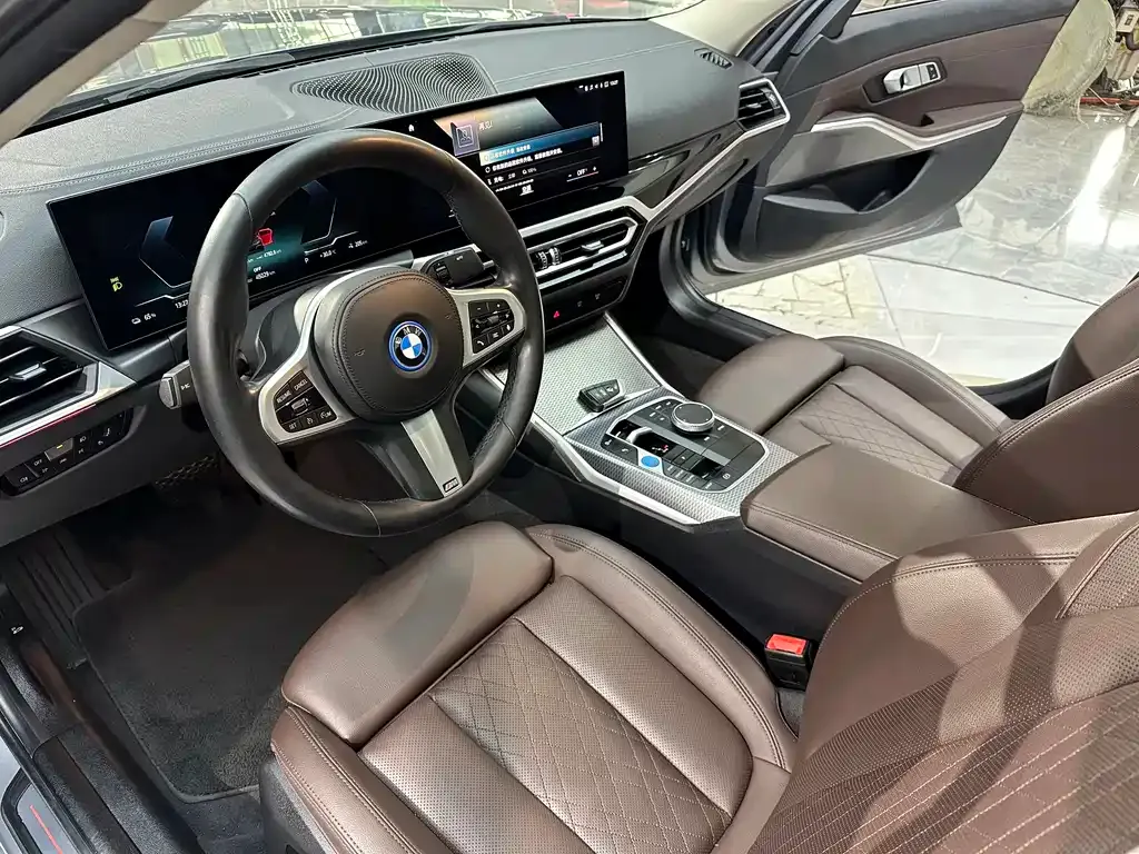 BMW i3 — фото 10