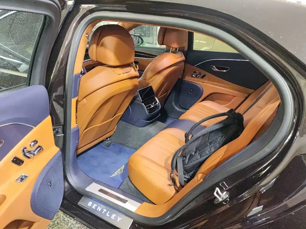 Bentley Flying Spur 2021 из CN, фото 3