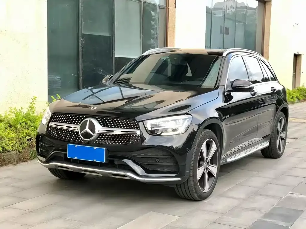 Mercedes-Benz GLC — фото 1