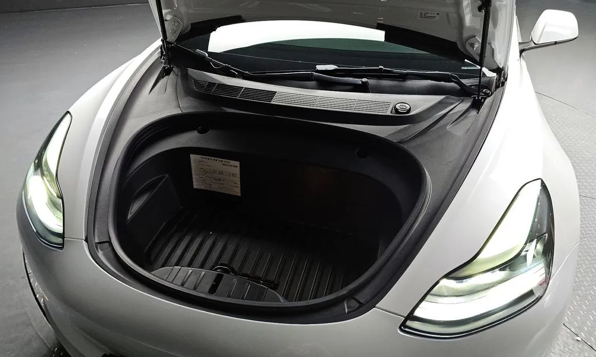 Tesla Model 3 — фото 6