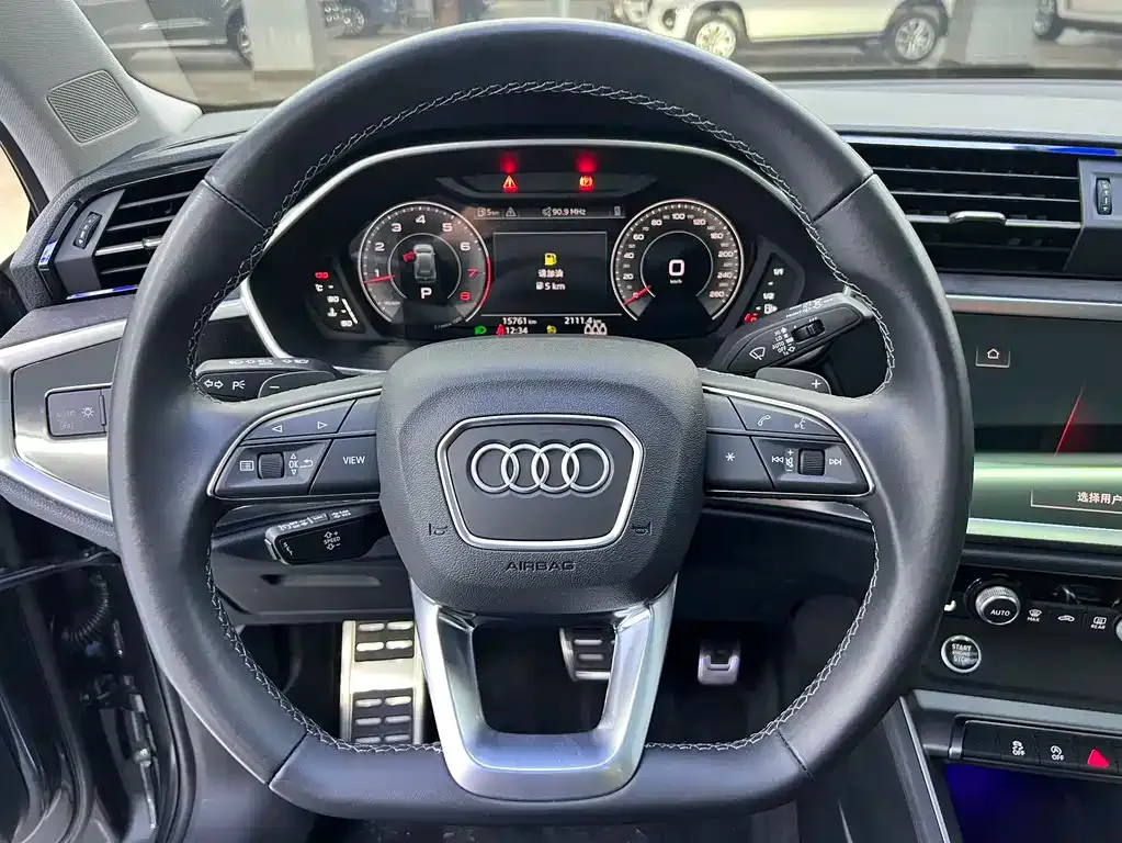 Audi Q3 — фото 8
