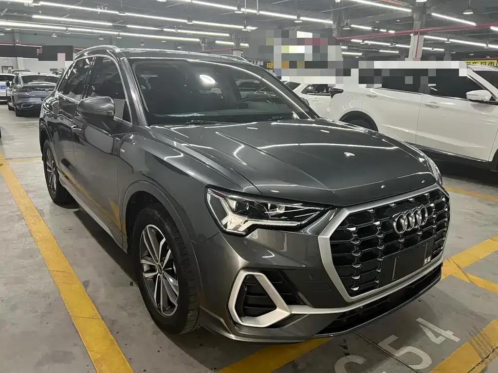 Audi Q3 — фото 7