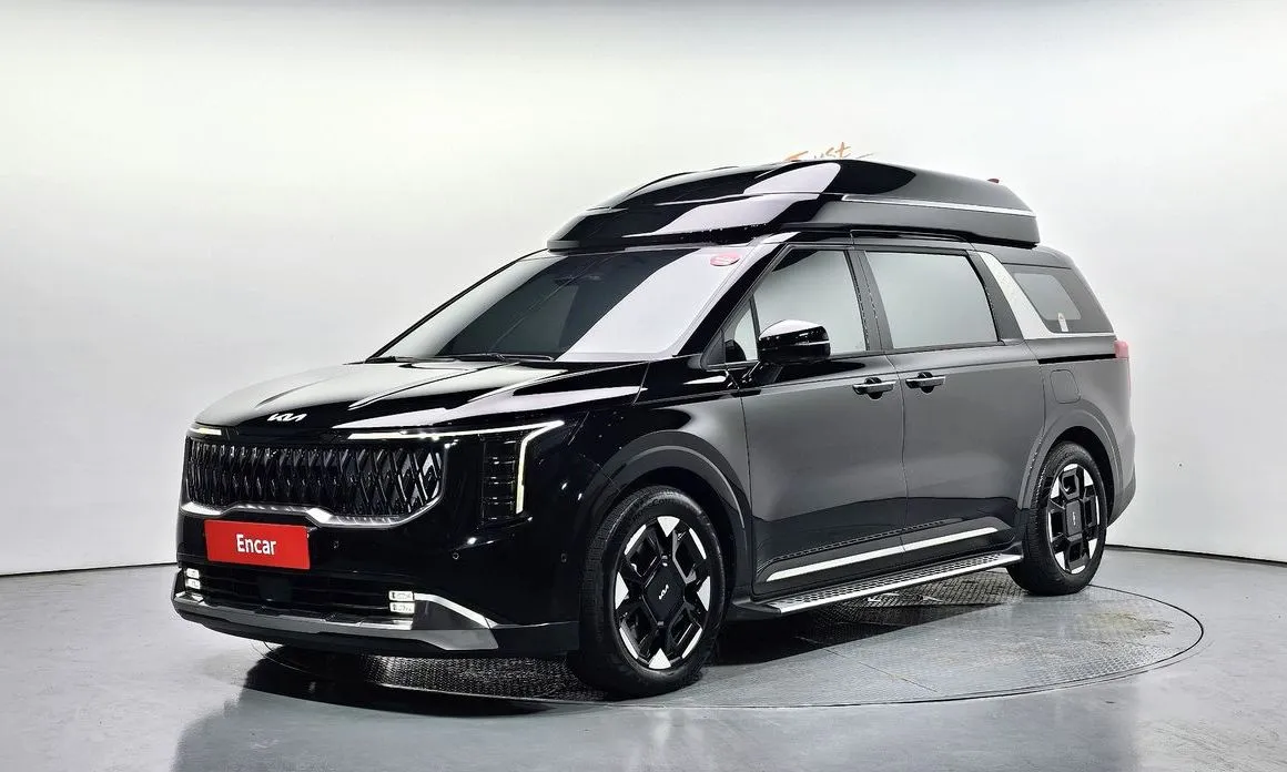 Kia Carnival — фото 1
