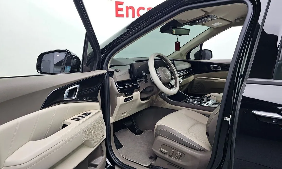 Kia Carnival — фото 10