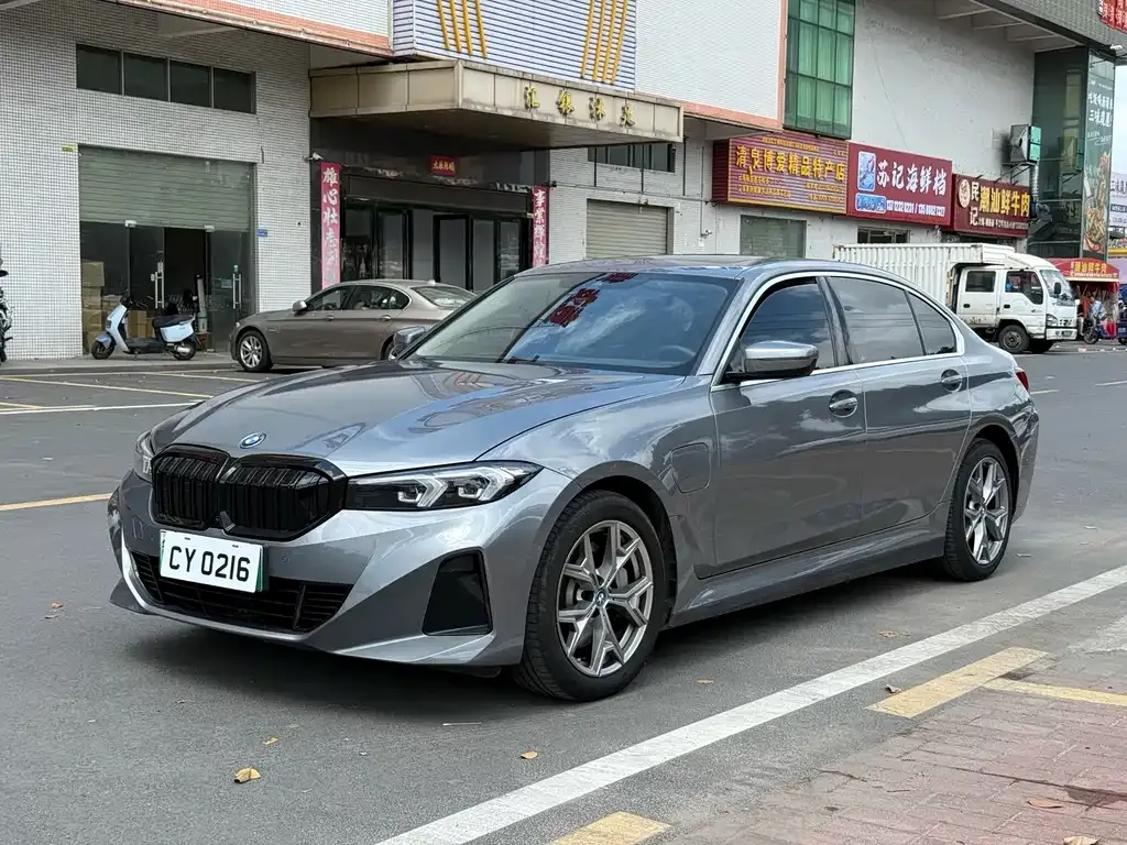 BMW i3 — фото 1