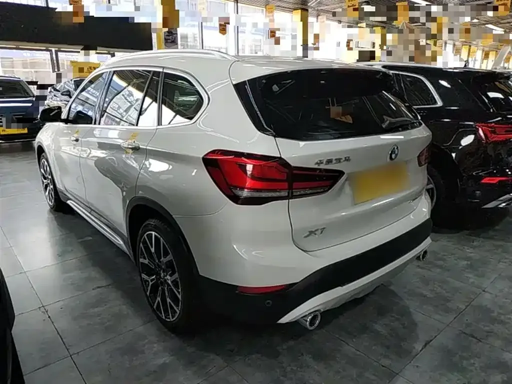 BMW X1 — фото 10