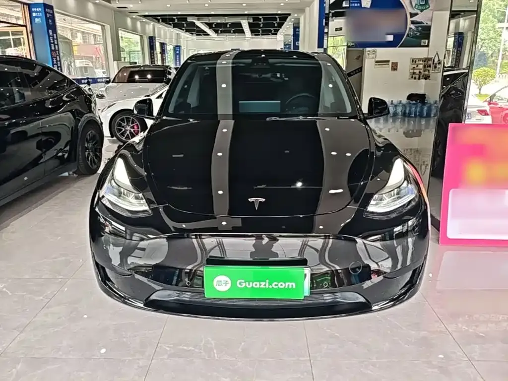Tesla Model Y — фото 4
