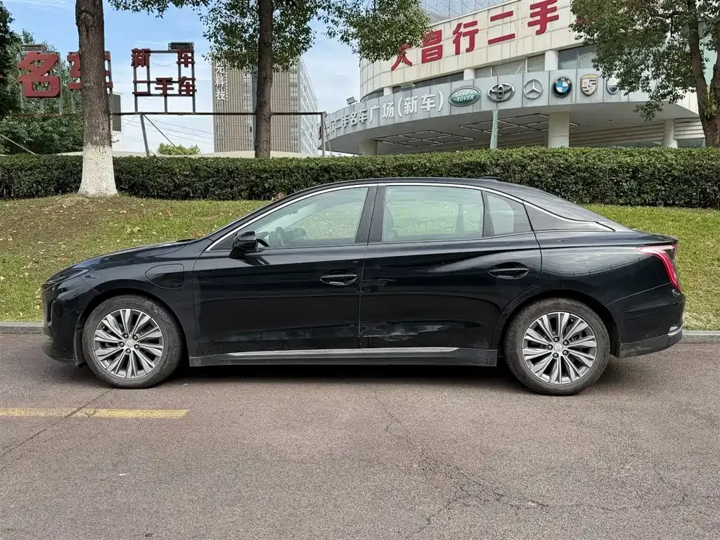 Hongqi E-QM5 — фото 10