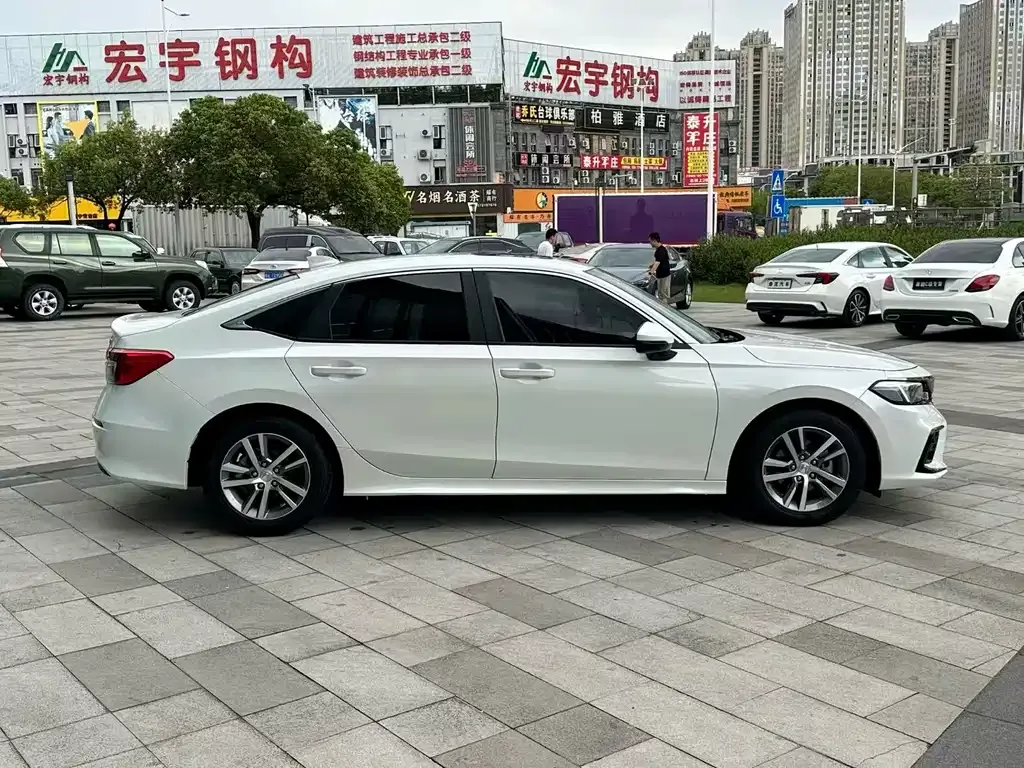 Honda Civic — фото 10