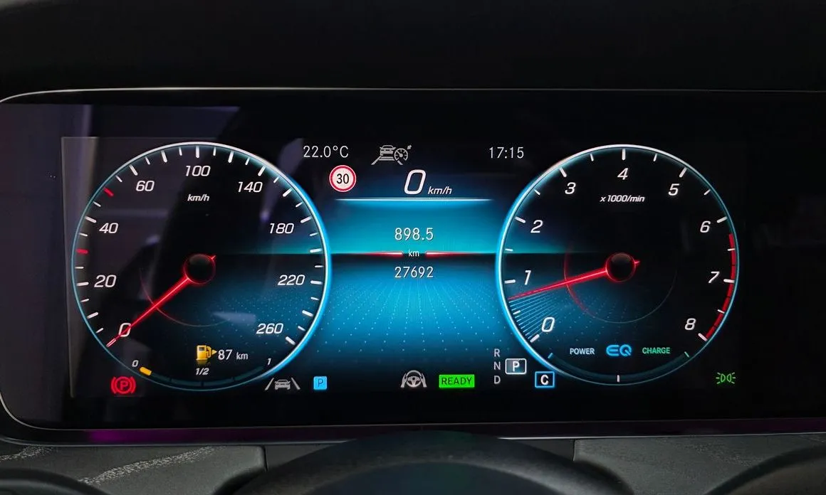 Mercedes-Benz E-Class 2023 из KR, фото 8