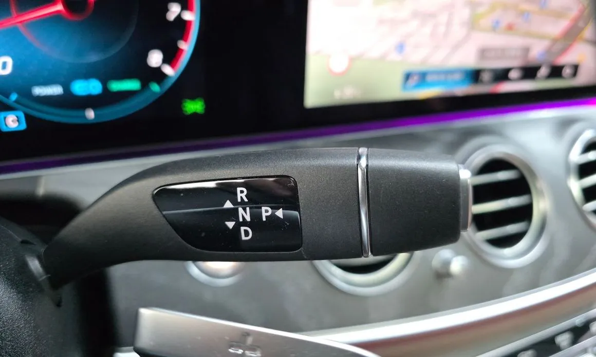 Mercedes-Benz E-Class 2023 из KR, фото 9