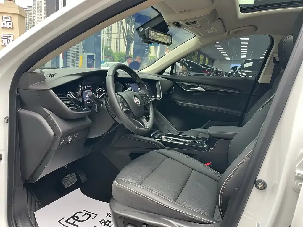 Buick Envision Plus — фото 8