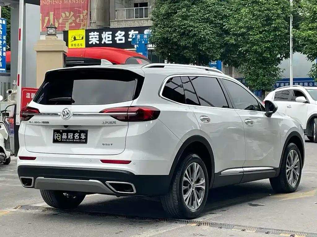 Buick Envision Plus — фото 9