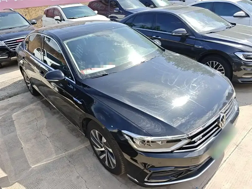 Volkswagen 迈腾插电混动 — фото 3