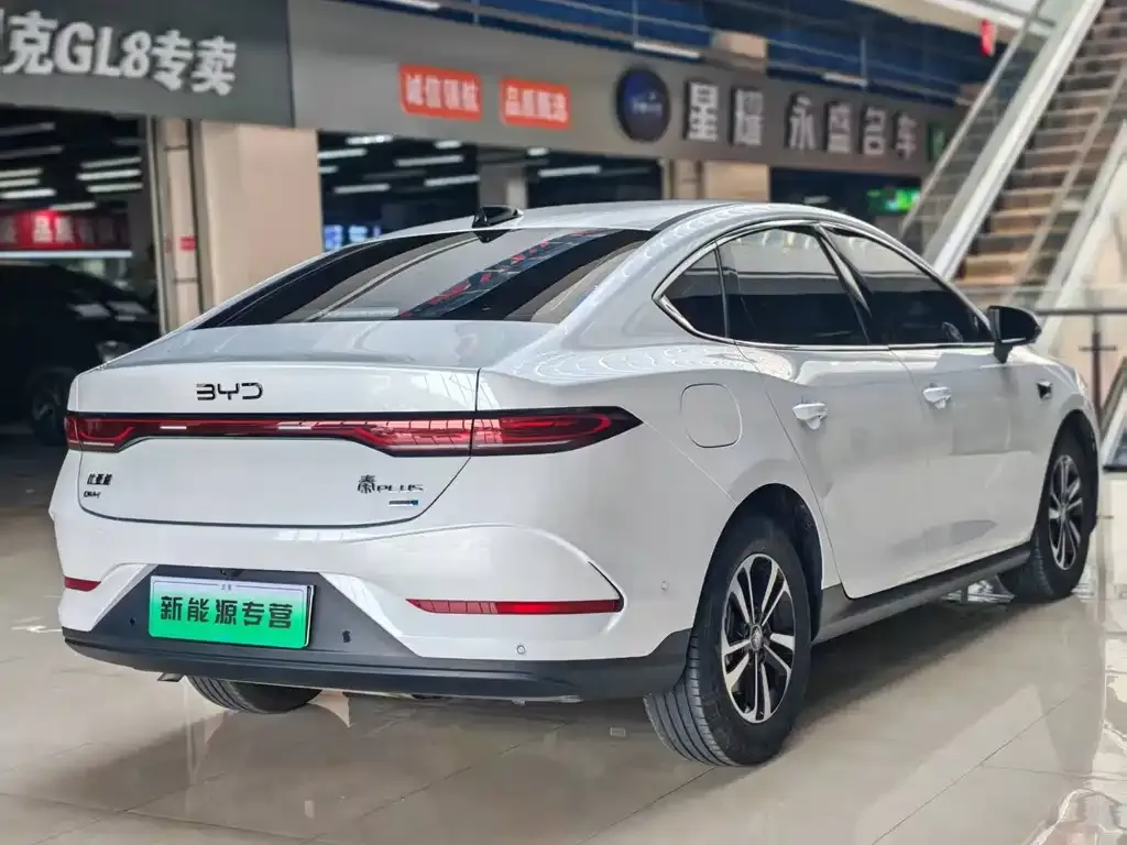 BYD Qin PLUS — фото 9