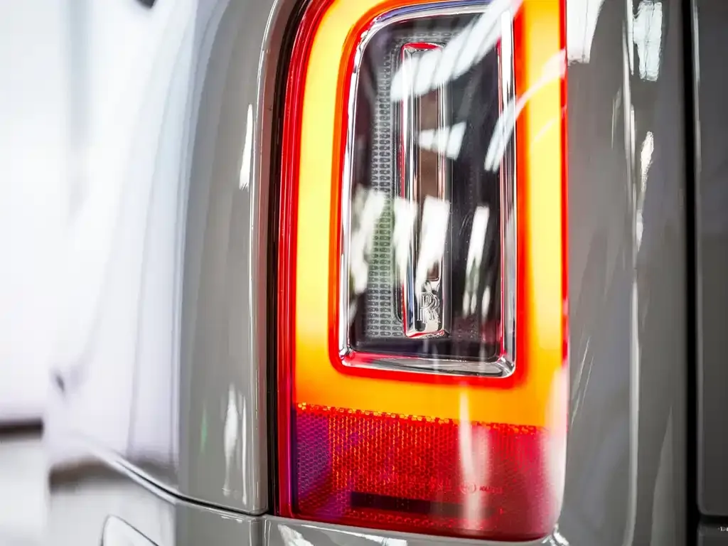 Rolls-Royce Cullinan — фото 10