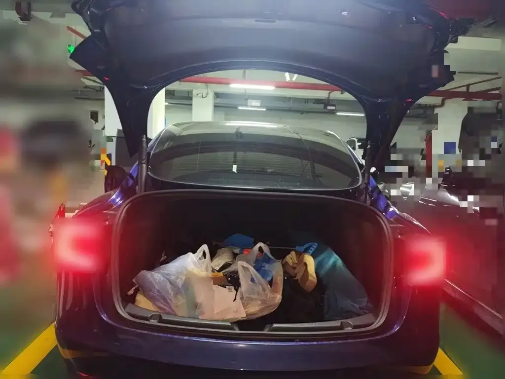 Tesla Model 3 — фото 10