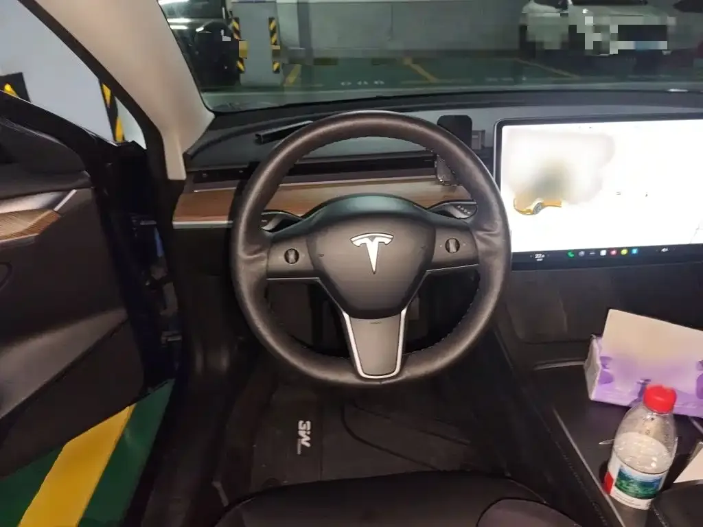 Tesla Model 3 — фото 3
