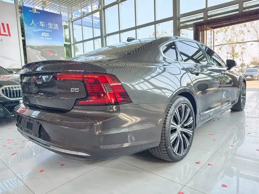 Volvo S90 — фото 7