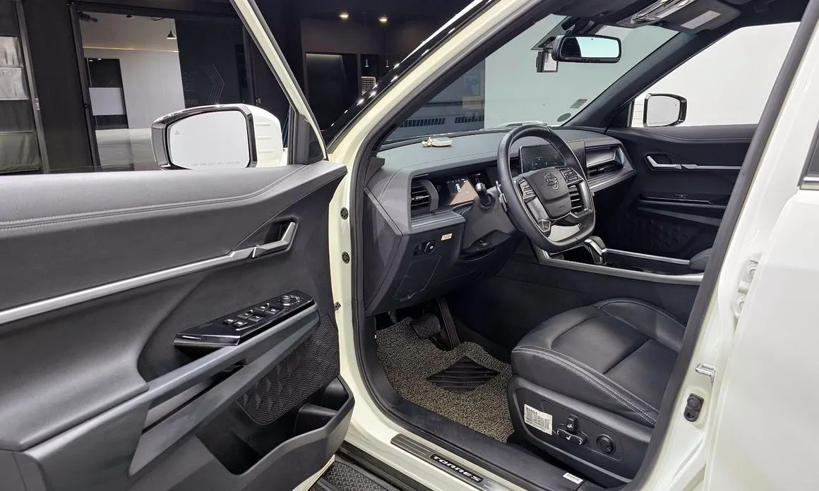 KG Mobility (Ssangyong) Torres 2023 из KR, фото 4