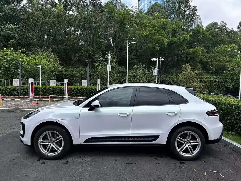 Porsche Macan — фото 10