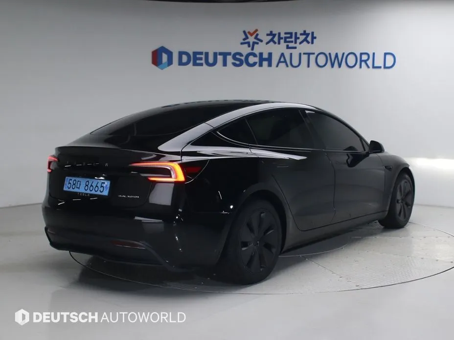 Tesla Model 3 — фото 4