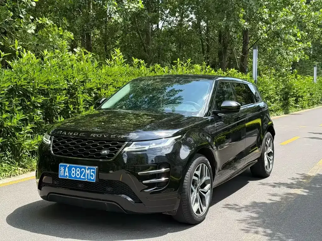 Land Rover Evoque — фото 1