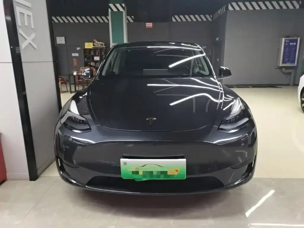 Tesla Model Y — фото 4