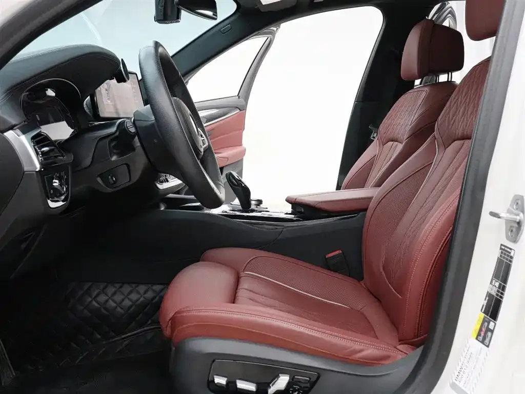 BMW 5 Series New Energy — фото 6