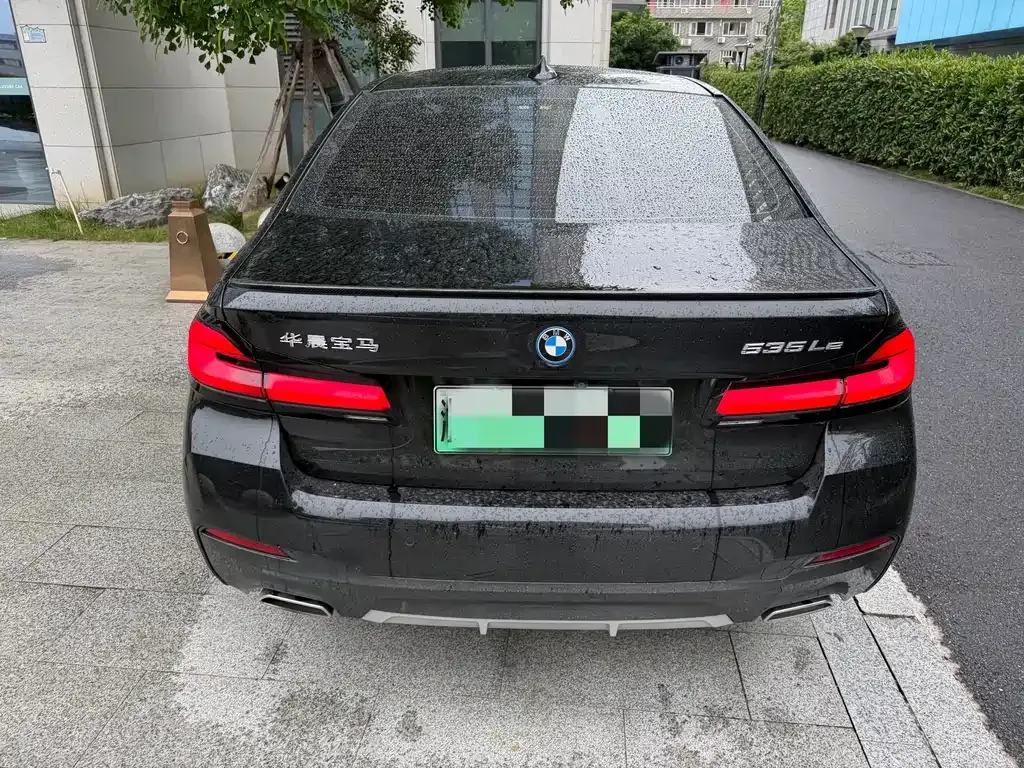 BMW 5 Series New Energy — фото 6