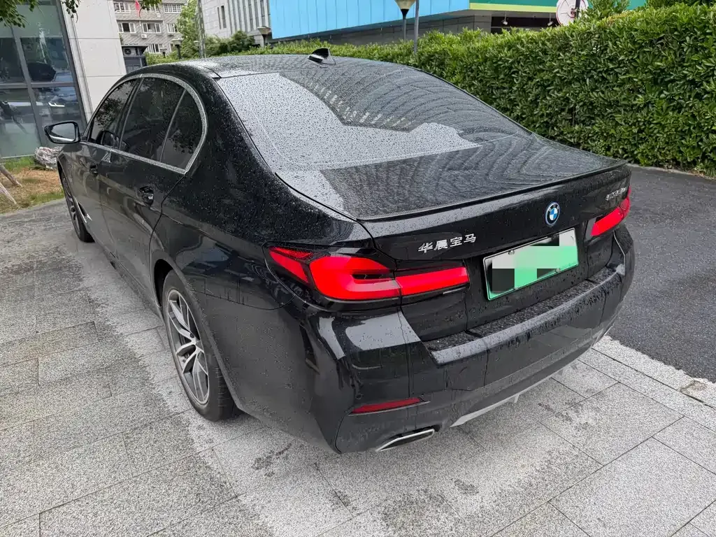 BMW 5 Series New Energy — фото 10