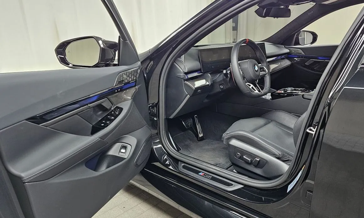 BMW M5 2026 из KR, фото 5
