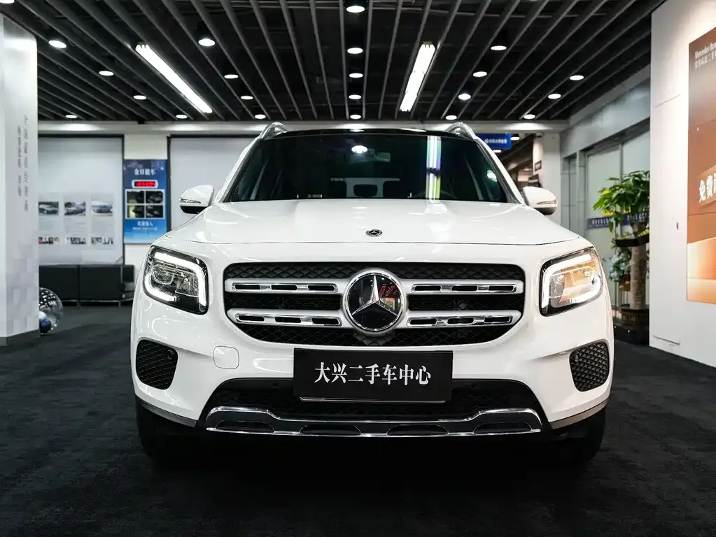 Mercedes-Benz GLB — фото 5