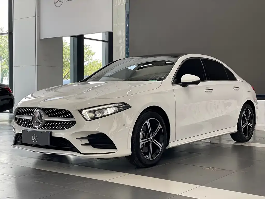 Mercedes-Benz A-Class — фото 1