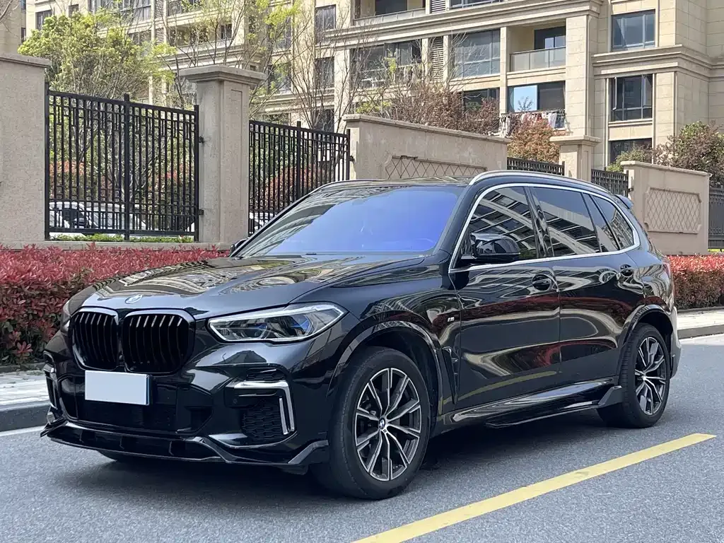 BMW X5 — фото 1