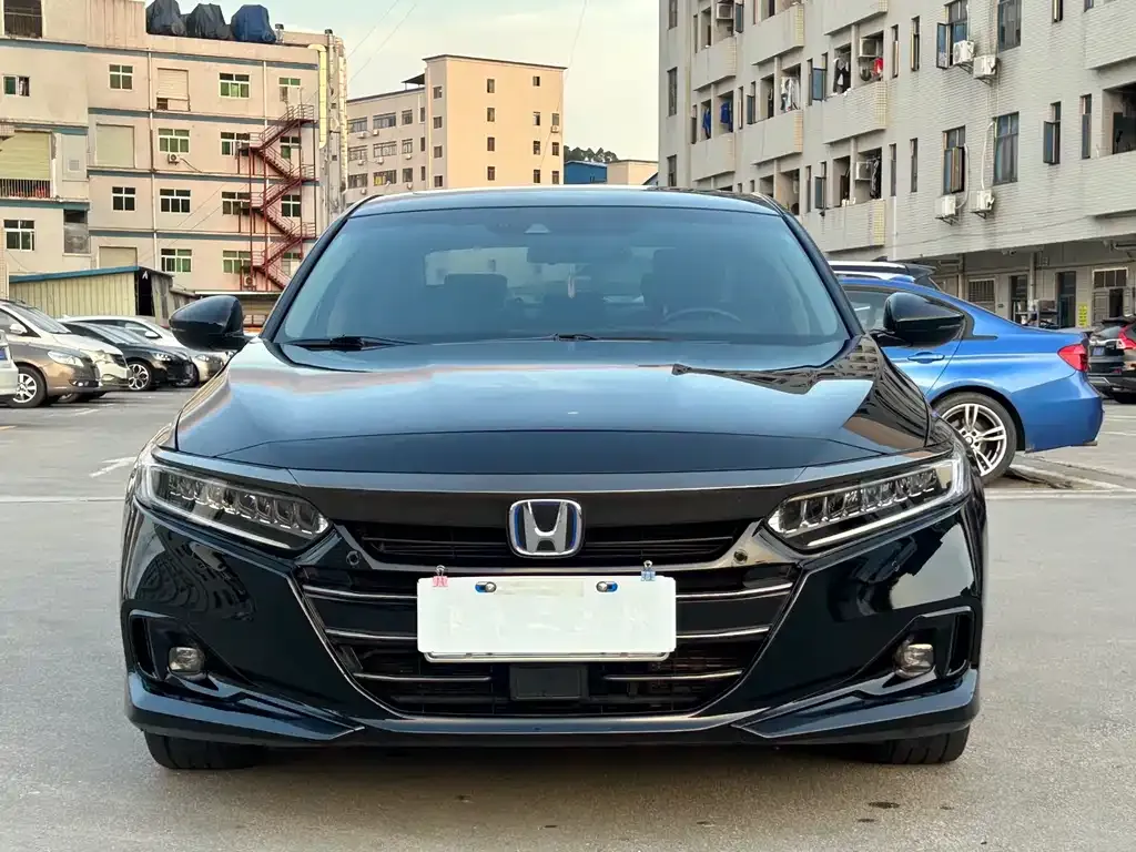 Honda Accord — фото 3