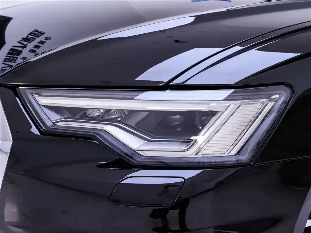 Audi A6L — фото 2